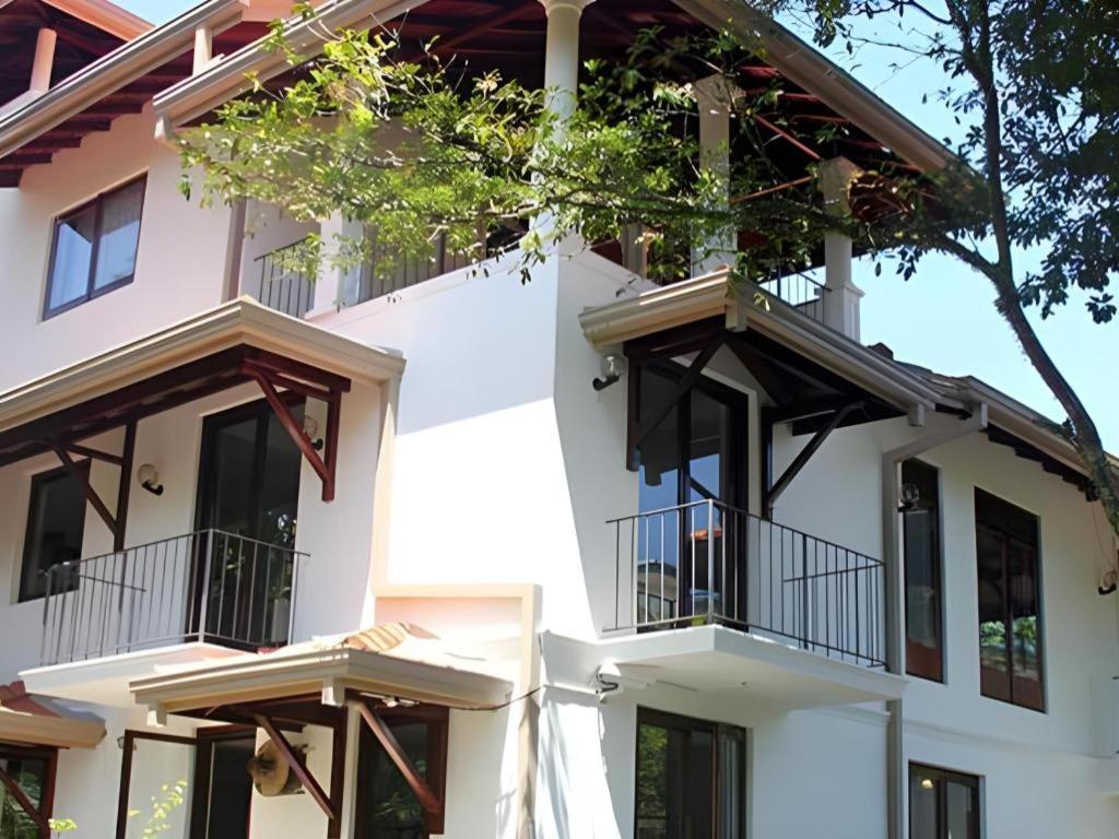 The Mgs Hotel Elpitiya  Exteriör bild