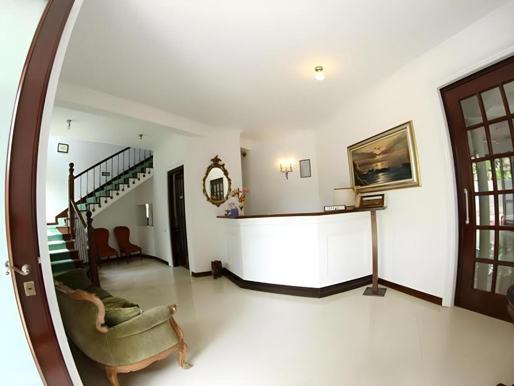 The Mgs Hotel Elpitiya  Exteriör bild